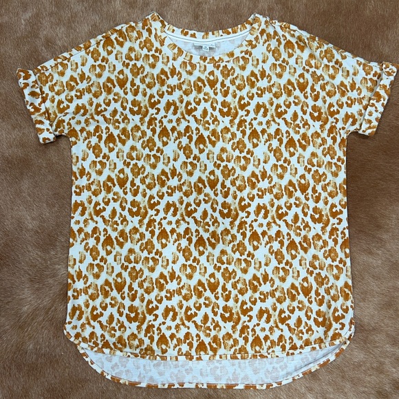 Wonderly Tops - Wonderly Short Sleeve Tee - Animal Print